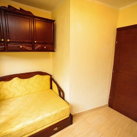 Villa Dolphin Apartments Petrovac Rom bilde