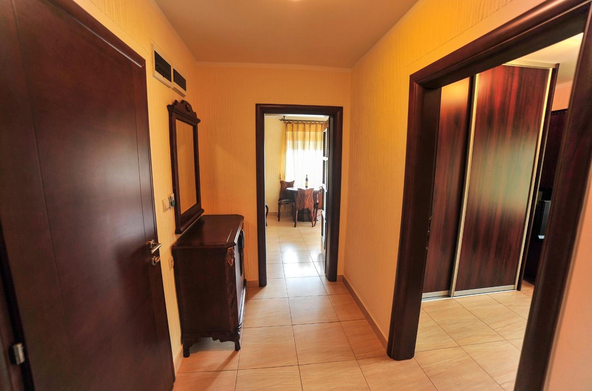 Villa Dolphin Apartments Petrovac Rom bilde