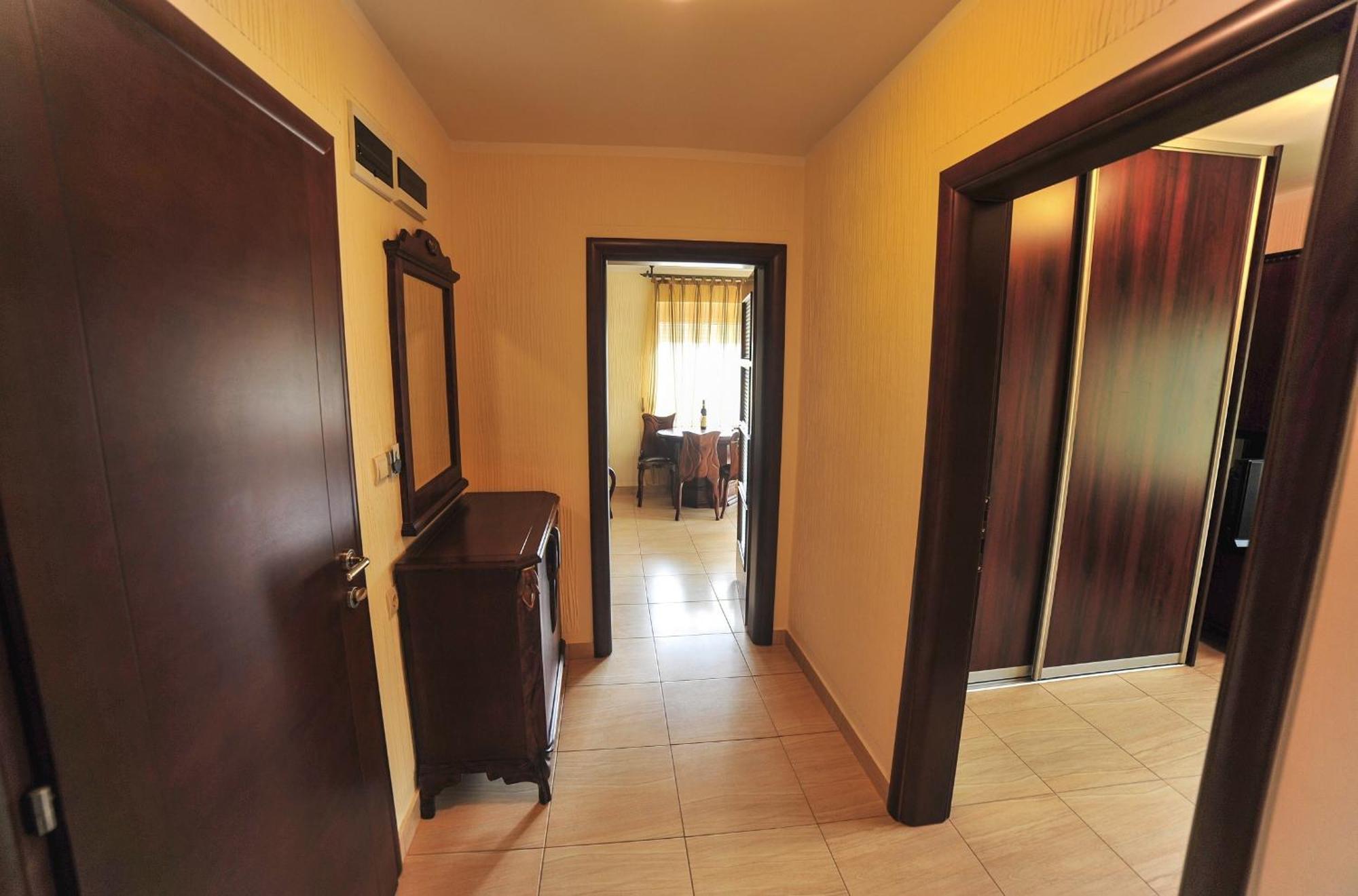 Villa Dolphin Apartments Petrovac Rom bilde
