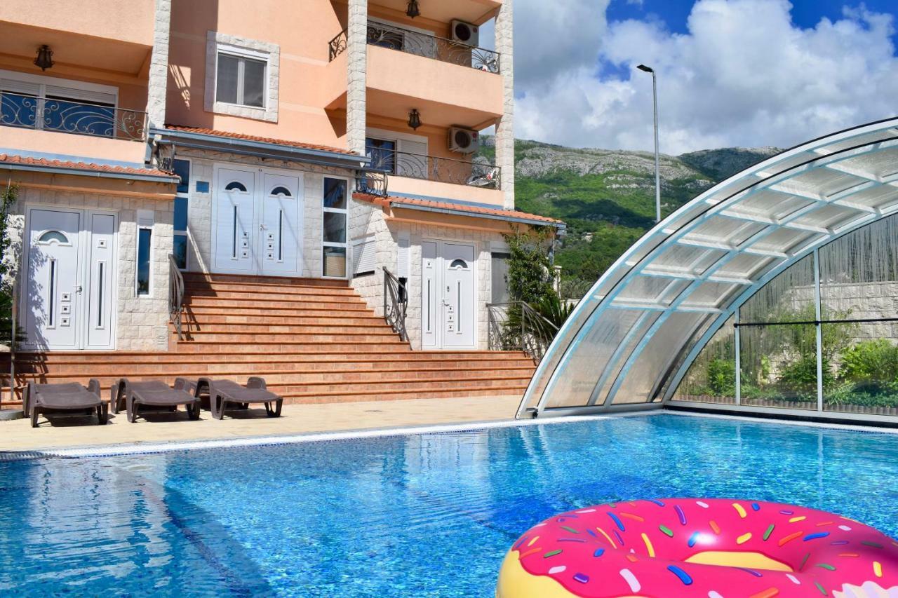 Villa Dolphin Apartments Petrovac Eksteriør bilde
