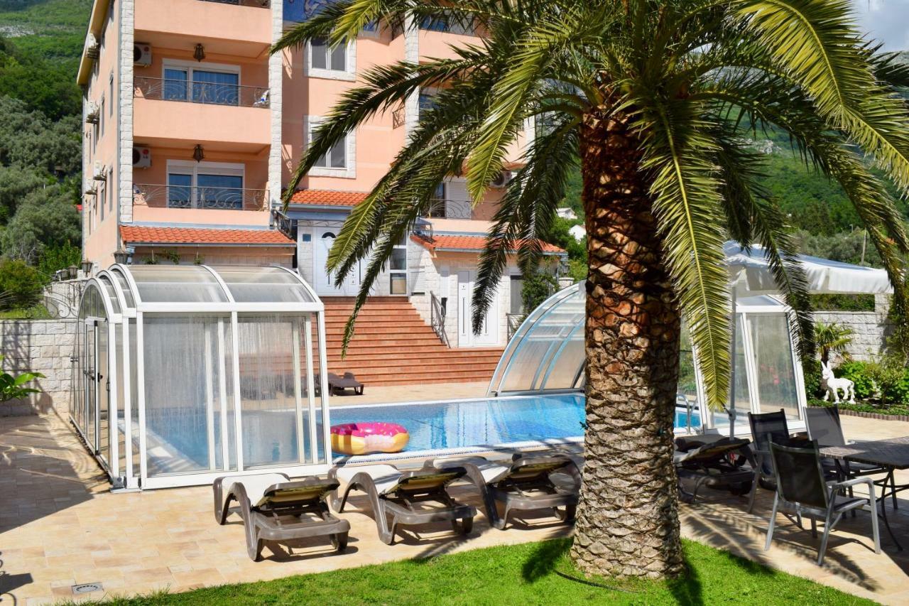Villa Dolphin Apartments Petrovac Eksteriør bilde
