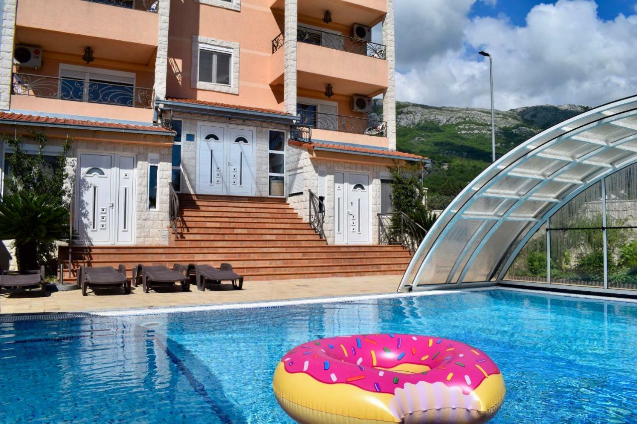 Villa Dolphin Apartments Petrovac Eksteriør bilde