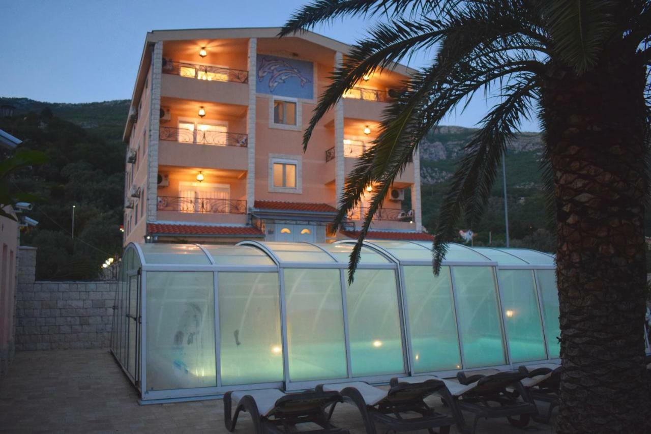 Villa Dolphin Apartments Petrovac Eksteriør bilde