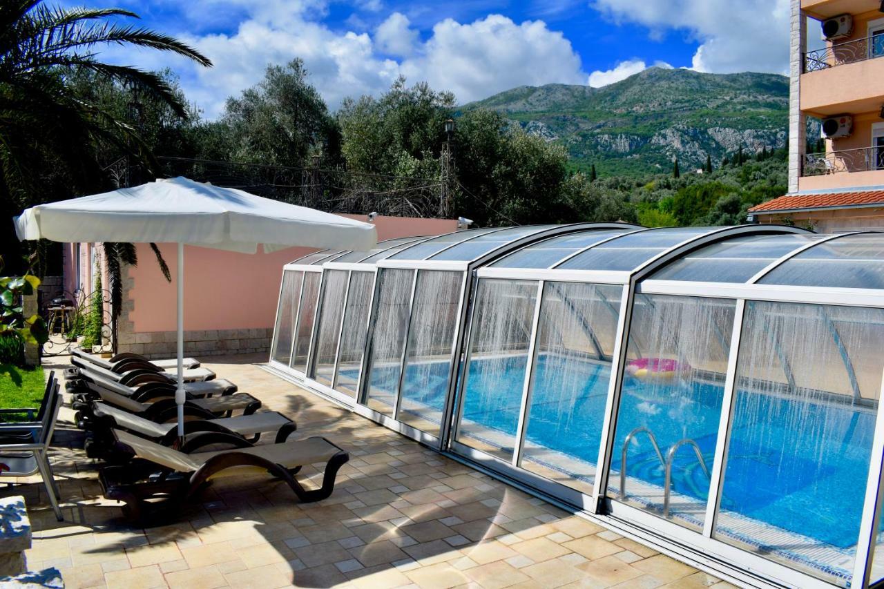 Villa Dolphin Apartments Petrovac Eksteriør bilde