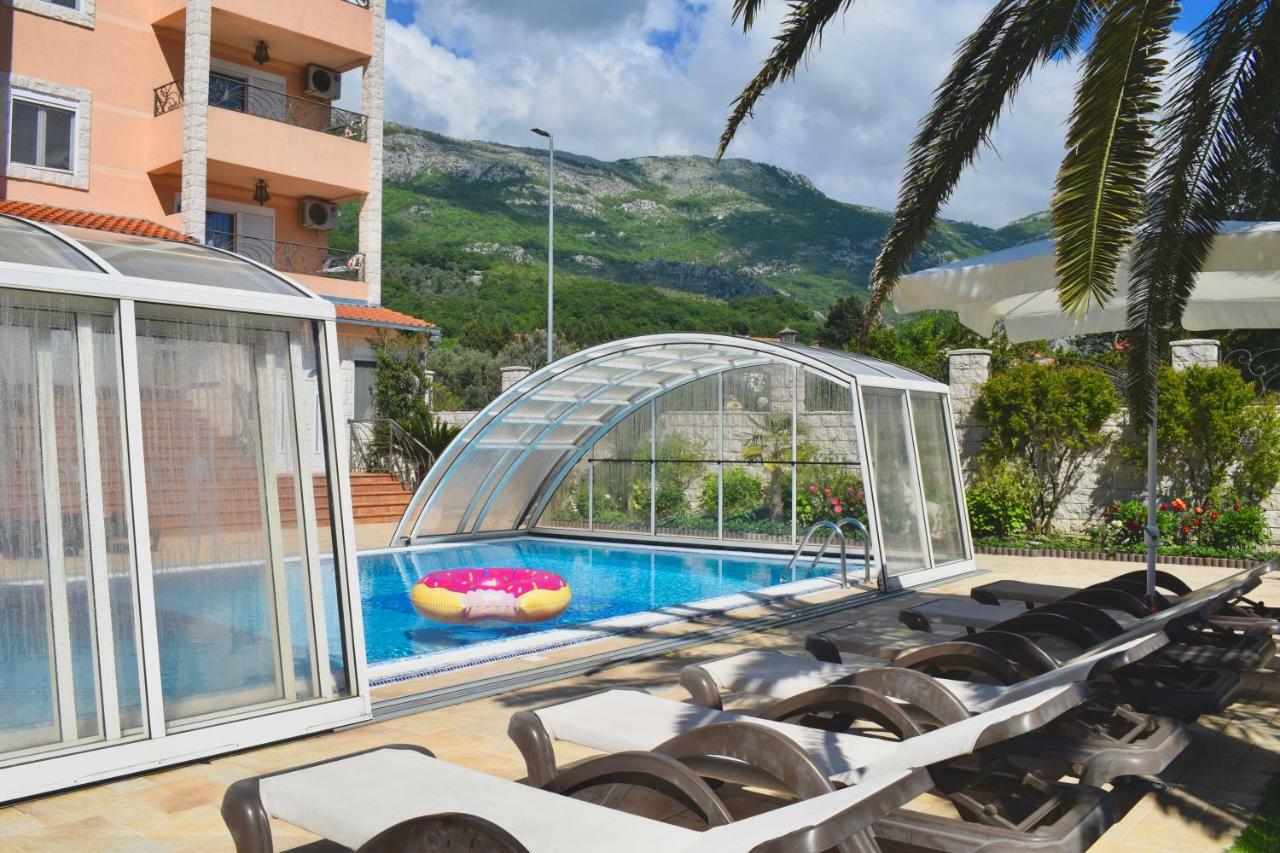 Villa Dolphin Apartments Petrovac Eksteriør bilde